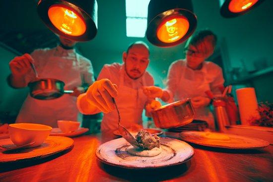 Iris New Balkan Cuisine